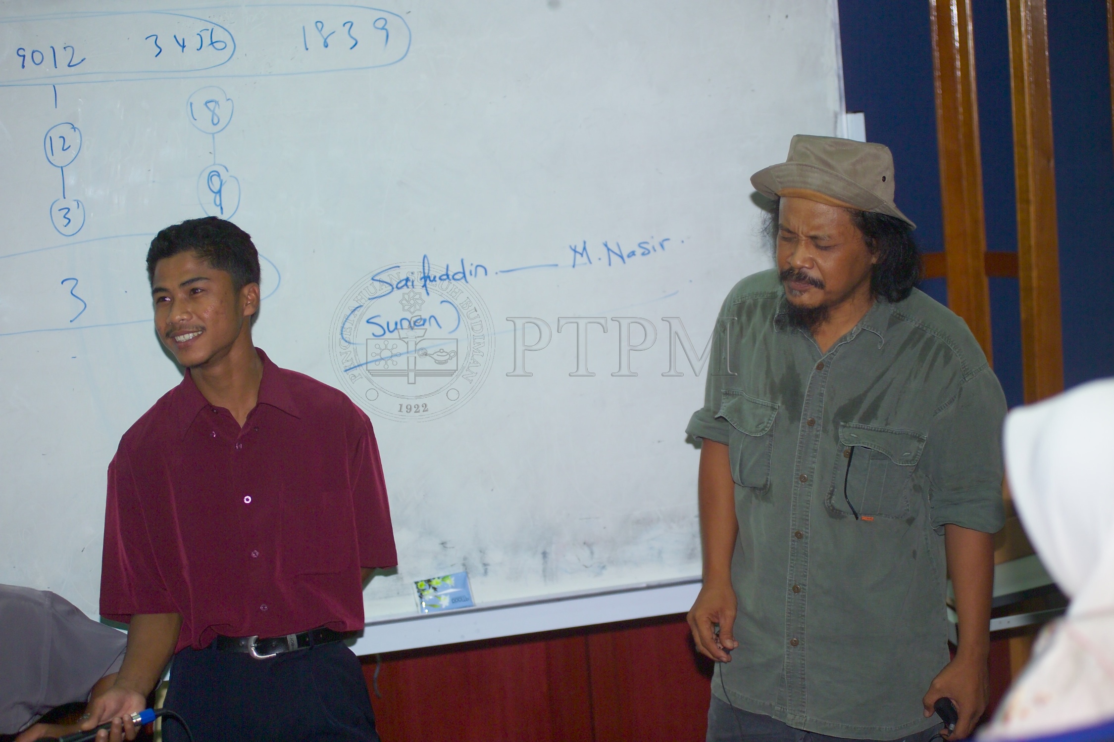 PTPM 05 20 puisi D9X30186